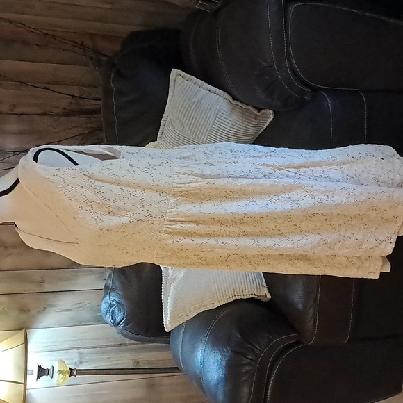 ASOS Curve Cream Lace Midi Dress - Picture 3 of 8